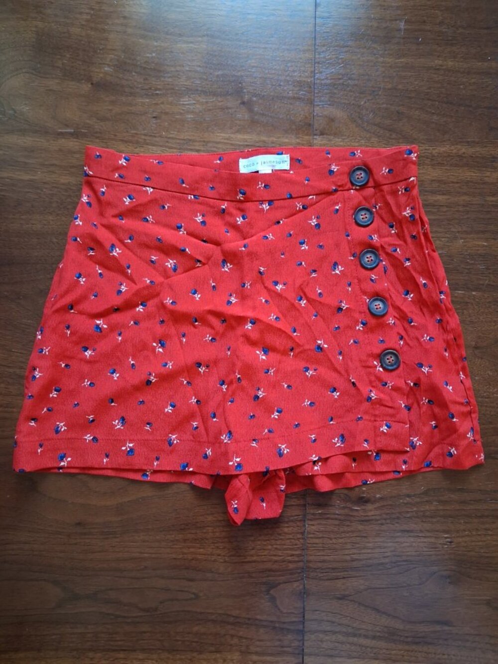 Skylar + Jade Daisy Denim Shorts Size 28 – New With Tags